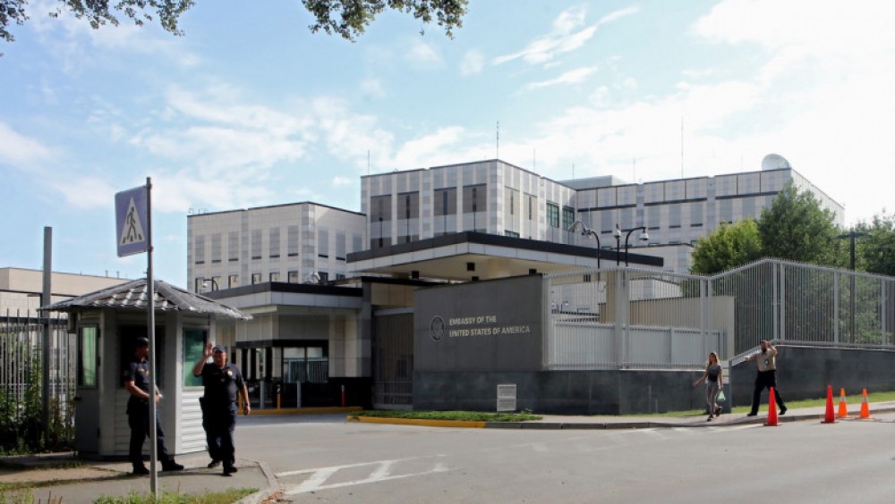Familiile diplomaților americani din Kiev au primit ordin să părăsească Ucraina